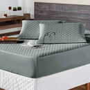 Kit Protetor Colchão Impermeável Casal +2 Capas Travesseiro Cor Cinza Desenho Do Tecido Liso