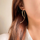 Brinco Bastet Shop Design Peixe de aço inoxidável