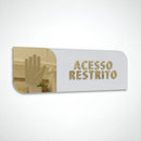 Placa De Porta Sinalização Acesso Restrito Mdf  E Ac Dourado