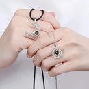 Things Nerd colar duplo magnético Liga de zinco projetor 100 idiomas sol e lua coração cor Prateado